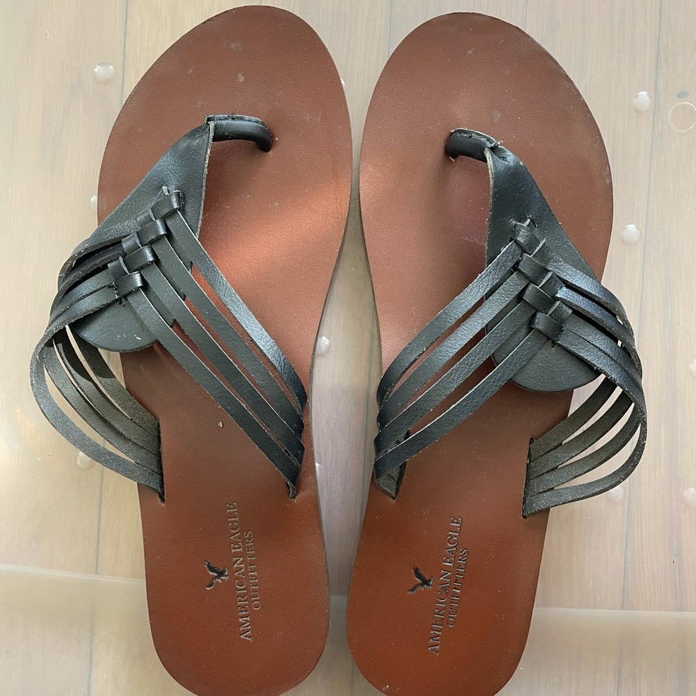 American Eagle black woven sandals